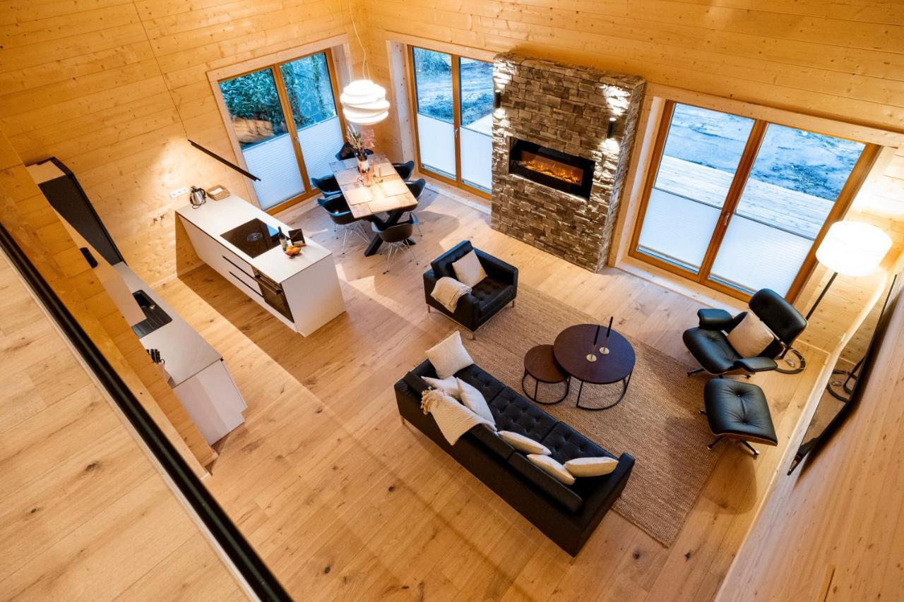 Netten Naturerlebnis Holz-Chalets Daun Buitenkant foto