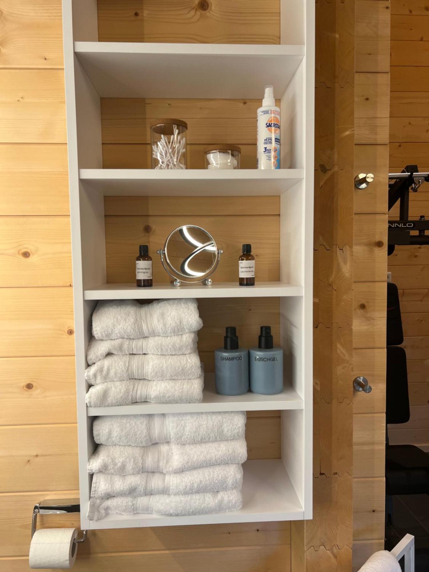 Netten Naturerlebnis Holz-Chalets Daun Buitenkant foto