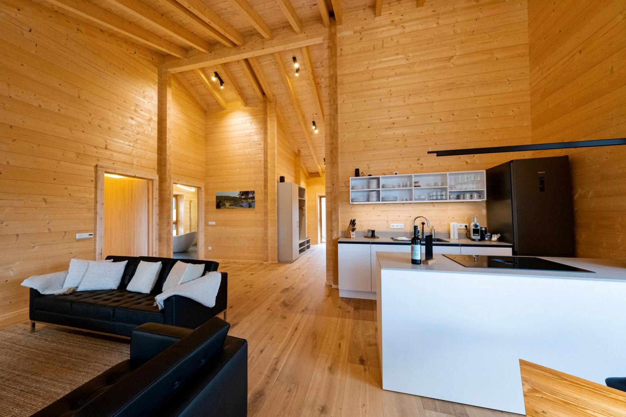 Netten Naturerlebnis Holz-Chalets Daun Buitenkant foto