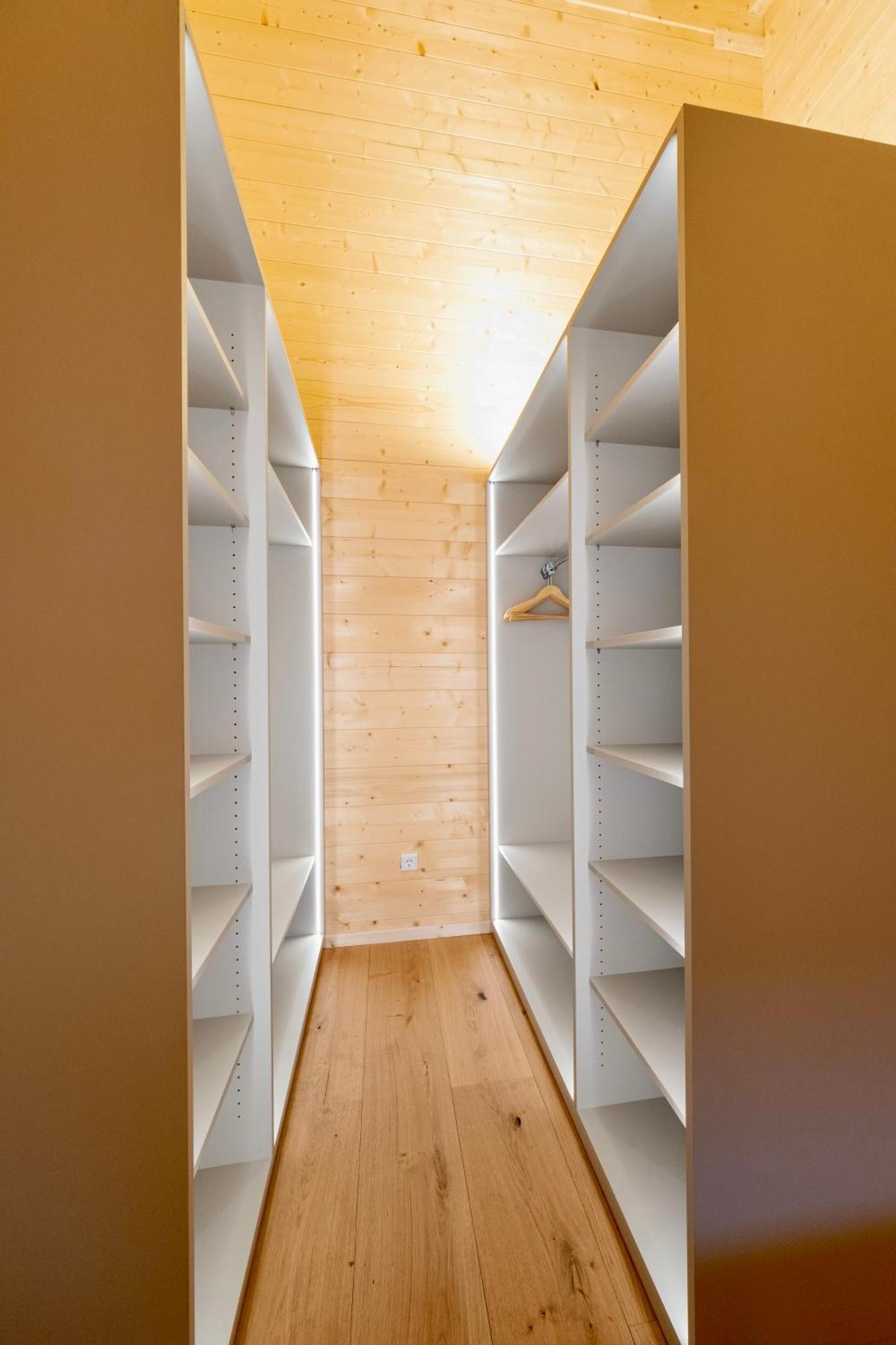 Netten Naturerlebnis Holz-Chalets Daun Buitenkant foto